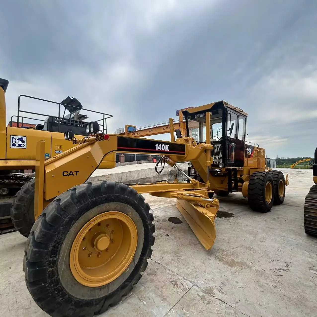 100% японская подержанная гусеница Caterpillar используется CAT140H 140K 140G продажа