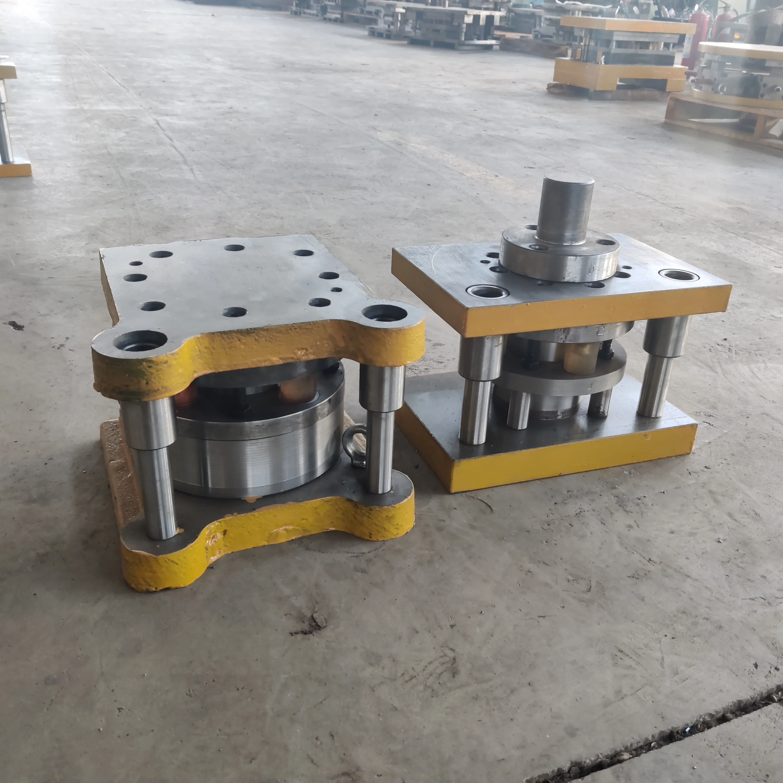 Metal Sheet Punching Mold Progressive Hydraulic Press Dies Stamped punching service aluminum press mold