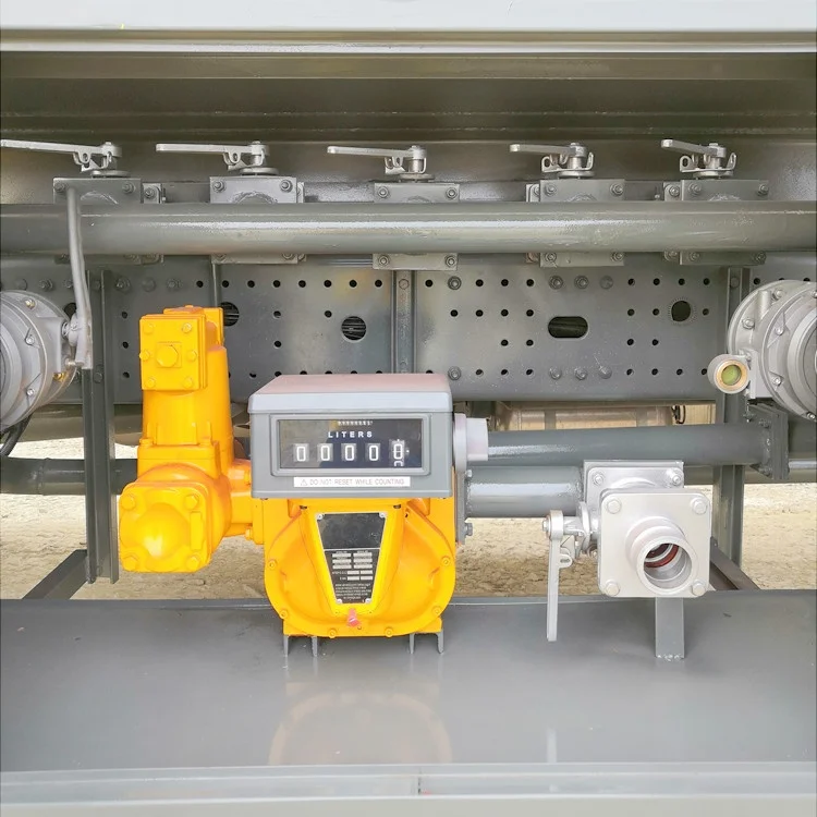 Большой объем HOWO 12 колеса 30m3 30000 литров 8000 галлонов топливный бак дизельный грузовик