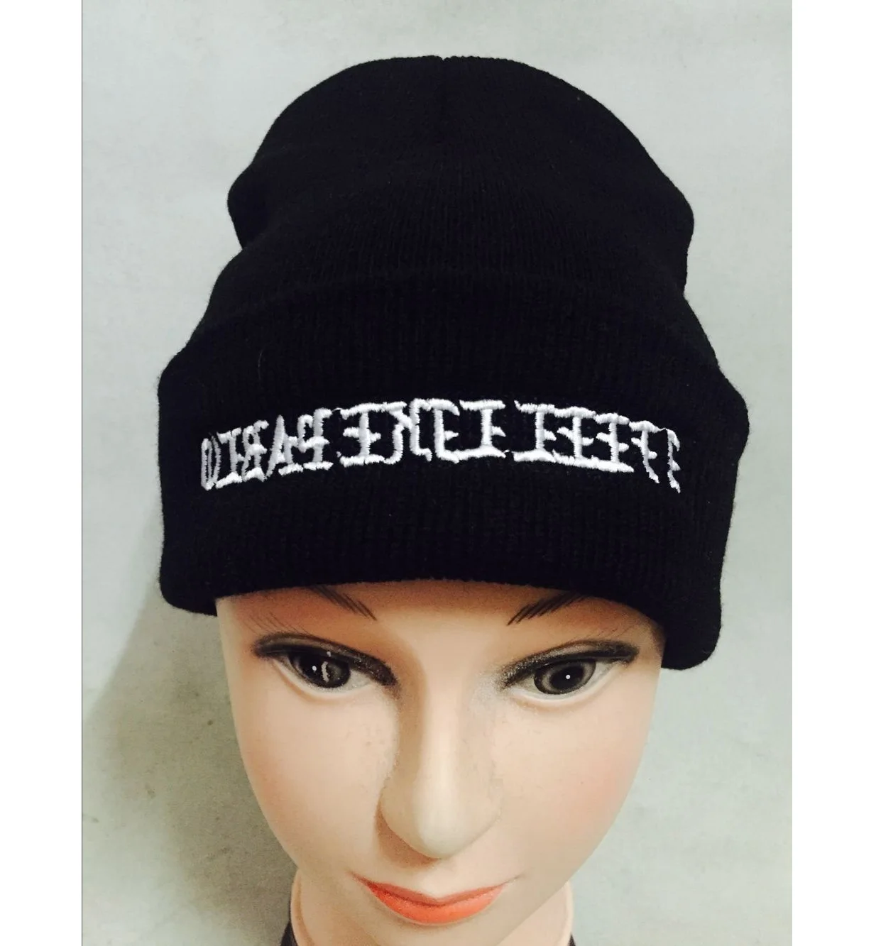 Good Quality Knitted Hat Autumn Winter Warm Earflaps Diamond Heart Bling Rhinestones Love Rabbit Fur Cap Beanie