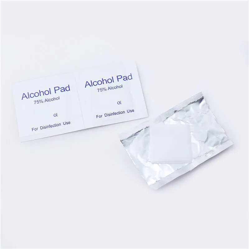 Alcohol Pads Saturated With 70% Isopropyl Alcohol Medical Disposable Alcohol Pad For wiping and disinfection