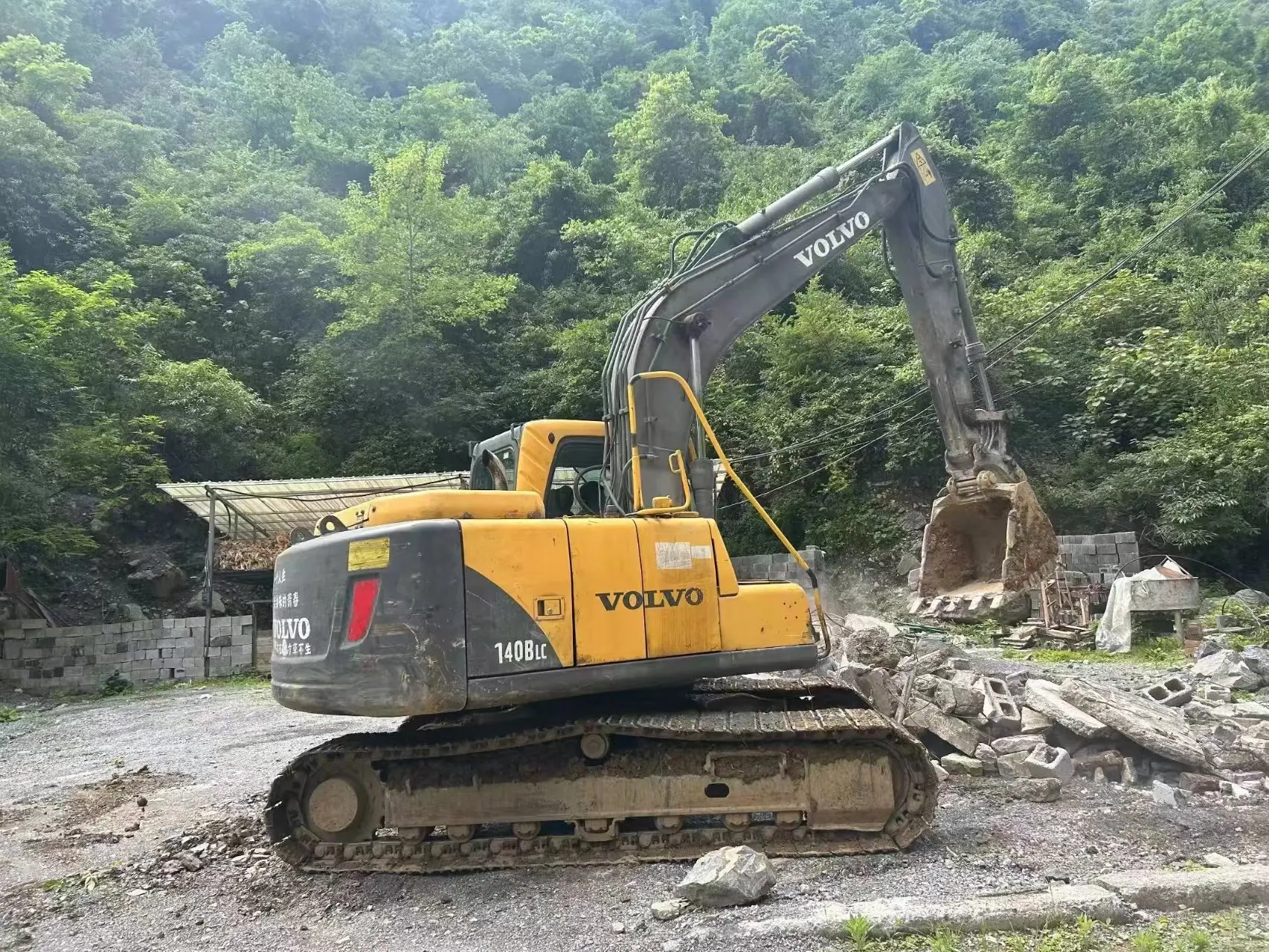 Дешевый гидравлический гусеничный экскаватор VOLVO EC140BLC б/у volvo б для продажи