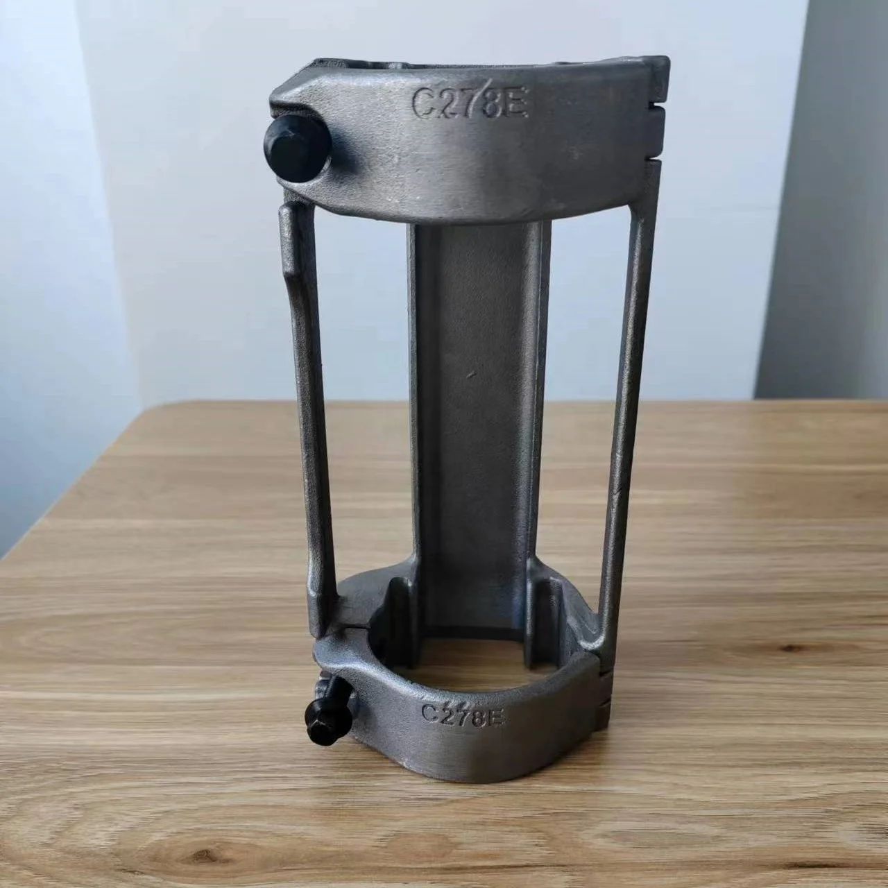 Casting Stainless Steel Cross Coupling Cable Protector Designed To Protector Cables In Oil Field