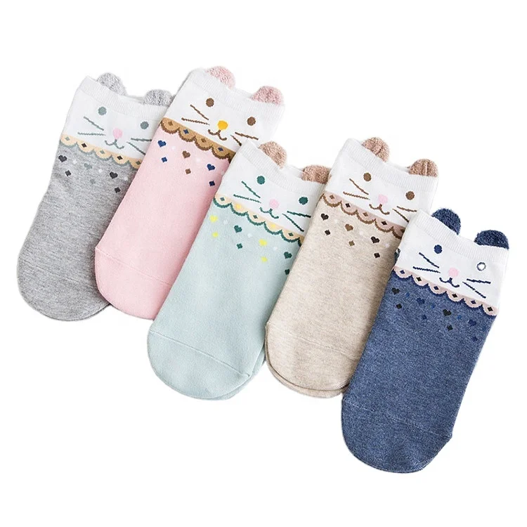 
Multi color mositure wicking Cartoon Pattern Girls Invisible Socks Custom Women Calcetines Ankle Socks 