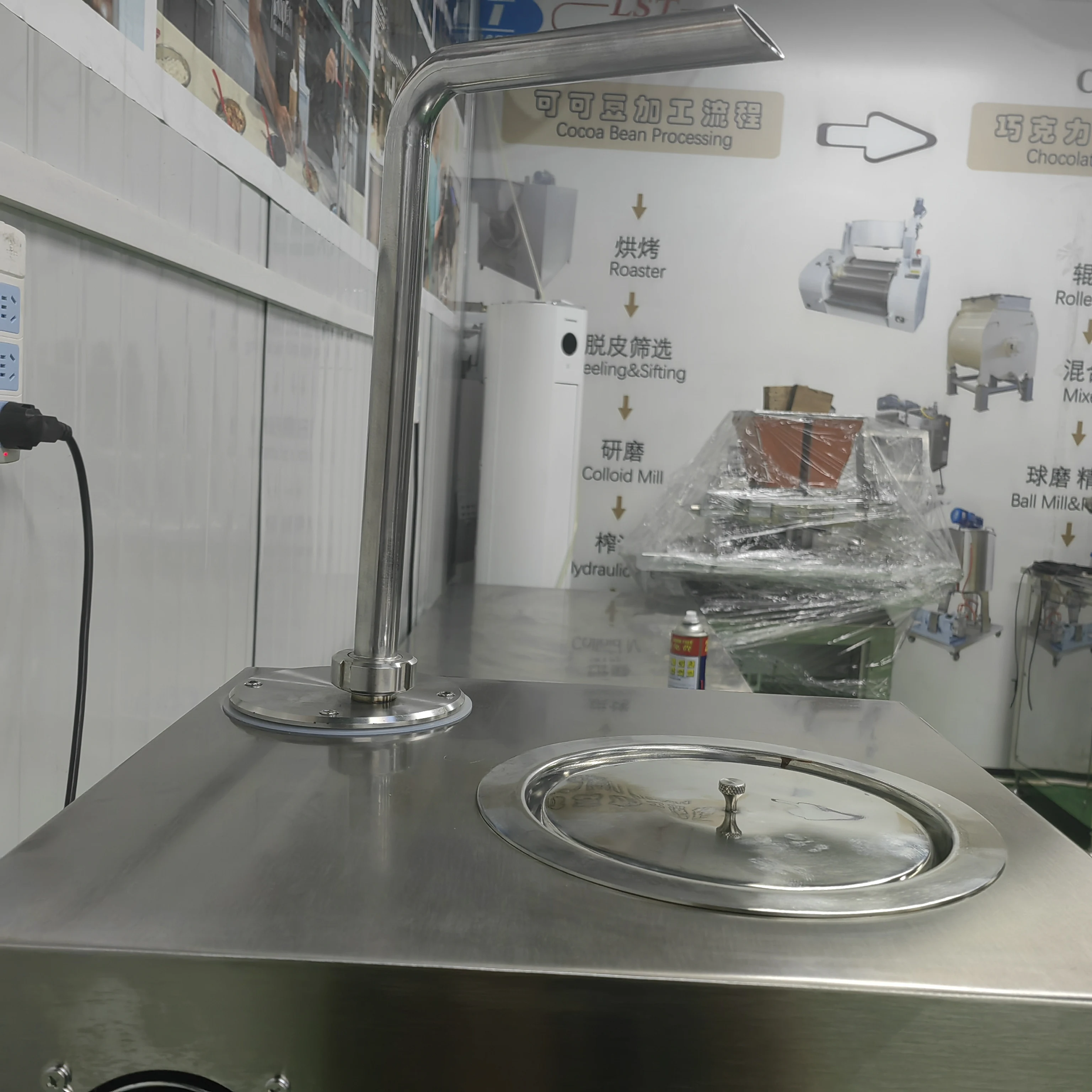 Touch screen  Commercial Hot Chocolate Dispenser Automatic melting machine for strawberry coating Chocolate Machine