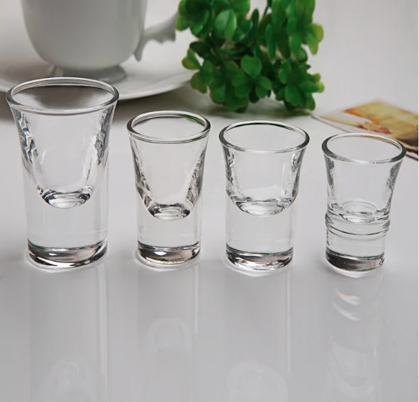 Custom logo High Quality Glass Shot Glasses 50 Ml/1.5 oz Bullet Shot Glass