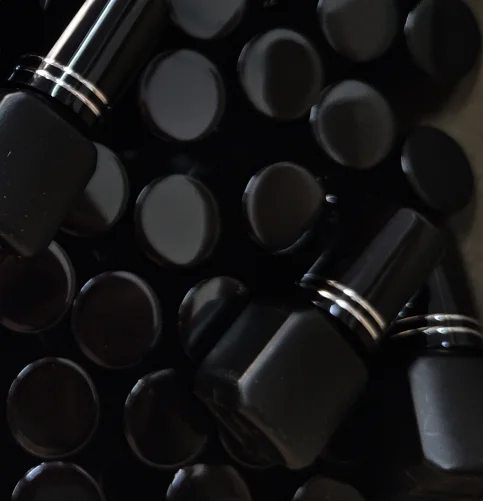 Wholesale customized package Low Fume Lash Adhesive 0.3 second rapid dry Clear Eyelash Extension Glue