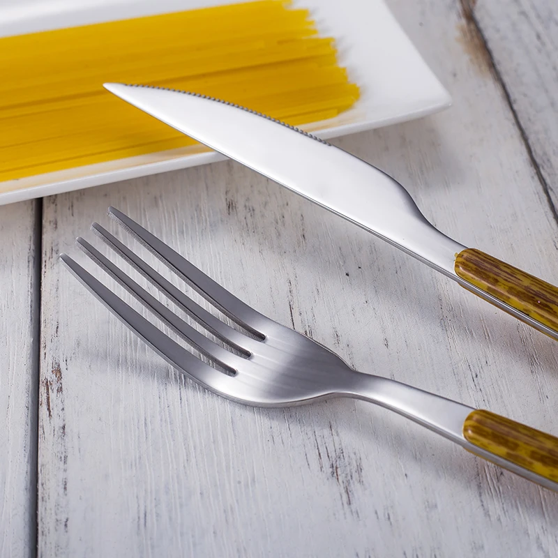 16PCS Western Portable Wood Grain Handle Flatware Stainless Steel Spoon And Fork Set
