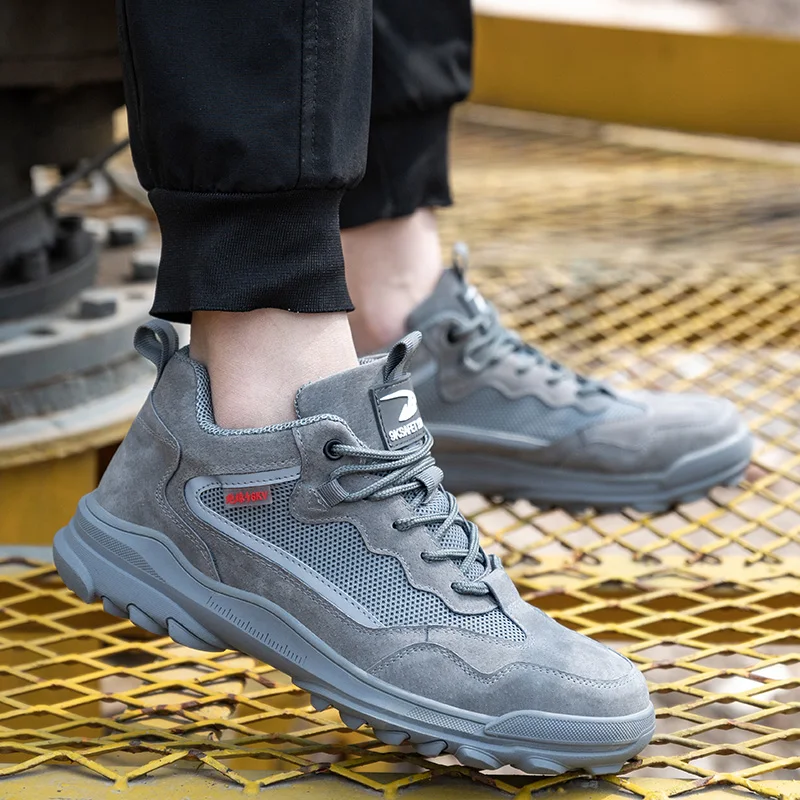 Customized breathable sport running shoes men leather safety shoes plastic toe insulation work shoes for electrician