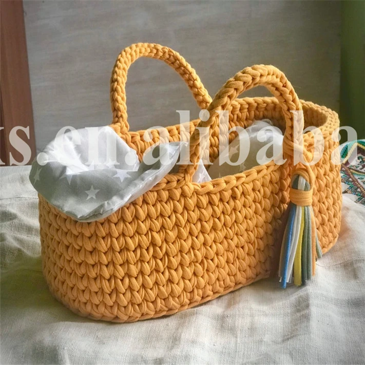 PH885 Custom Moses Basket Hand crocheted doll bed crib Doll gift for baby home handmade basket for dolls for toys