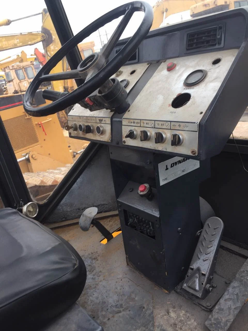 Used single drum steel wheel high power Dynapac CA30D road roller secondhand comfortable ride foundantion construction machine