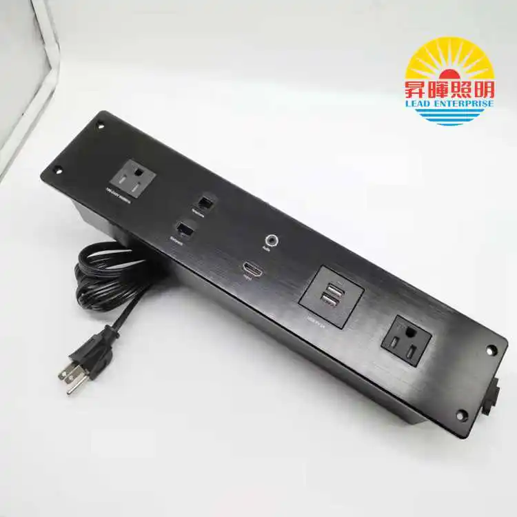 3 розетки питания с защитой от вскрытия и 2 настольных розетки с Usb-зарядкой на встраиваемом панели из нержавеющей стали