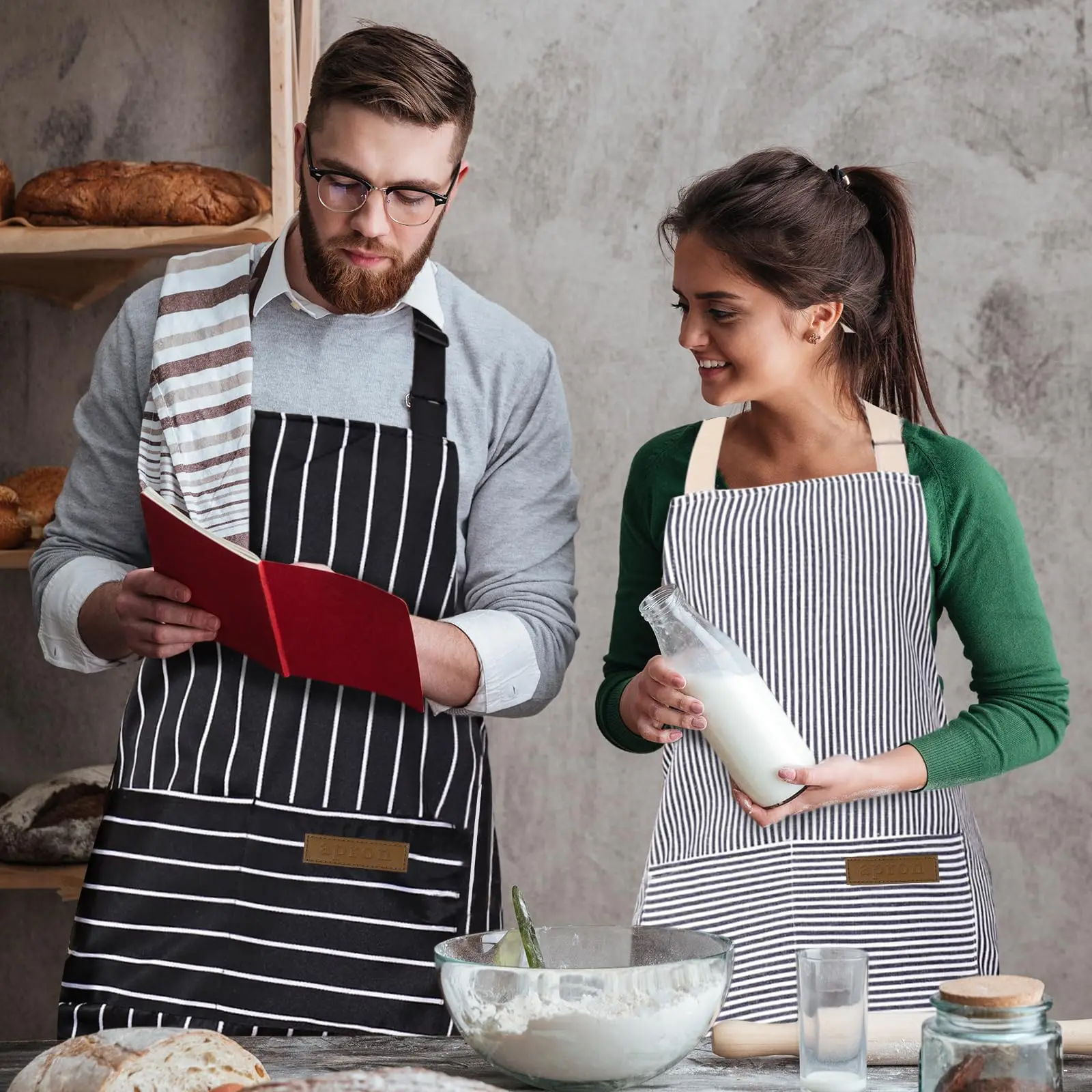 Wholesale Waterproof Stripe Adjustable Polyester Cotton Cooking Chef Kitchen Apron with Custom Logo And Pockets