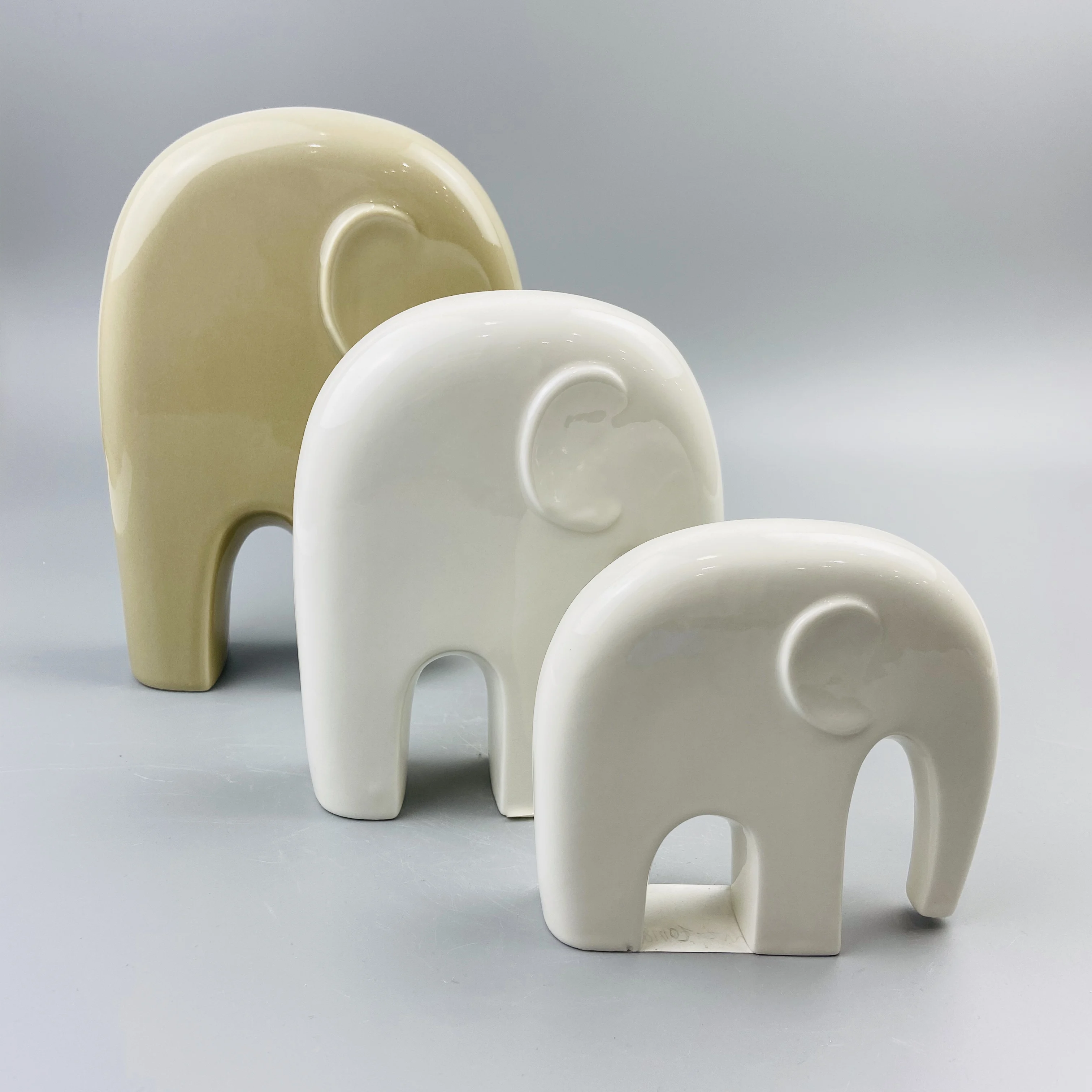 
Hot products glazed white porcelain elephant ornament 