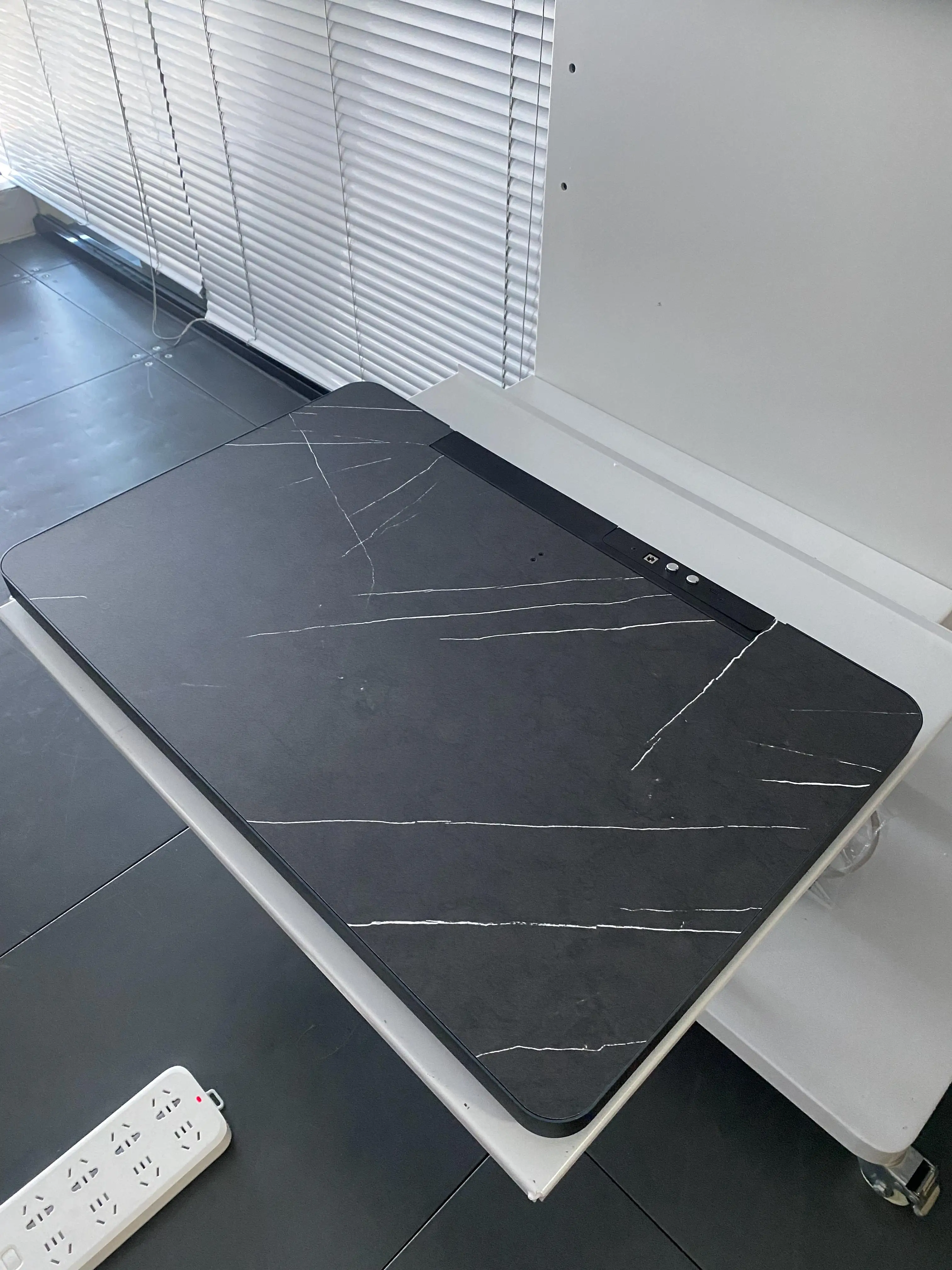 OEM/WUPRO Hot Selling Laser TV Adjustable Stands with Intelligent Motorized Short Throw Mobile Control Projector Stand