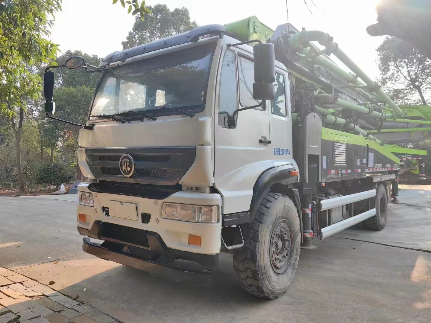 18 Years Zoomlion Steyr 37m Vertical Delivery Distance 225kw Power Used Concrete Pump Trucks
