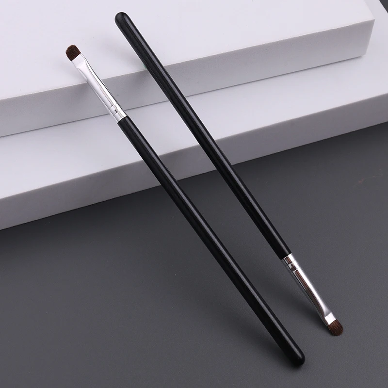 Single white black makeup soft eyeshadow brushes professional custom logo private label make up pony detail eye shadow brush