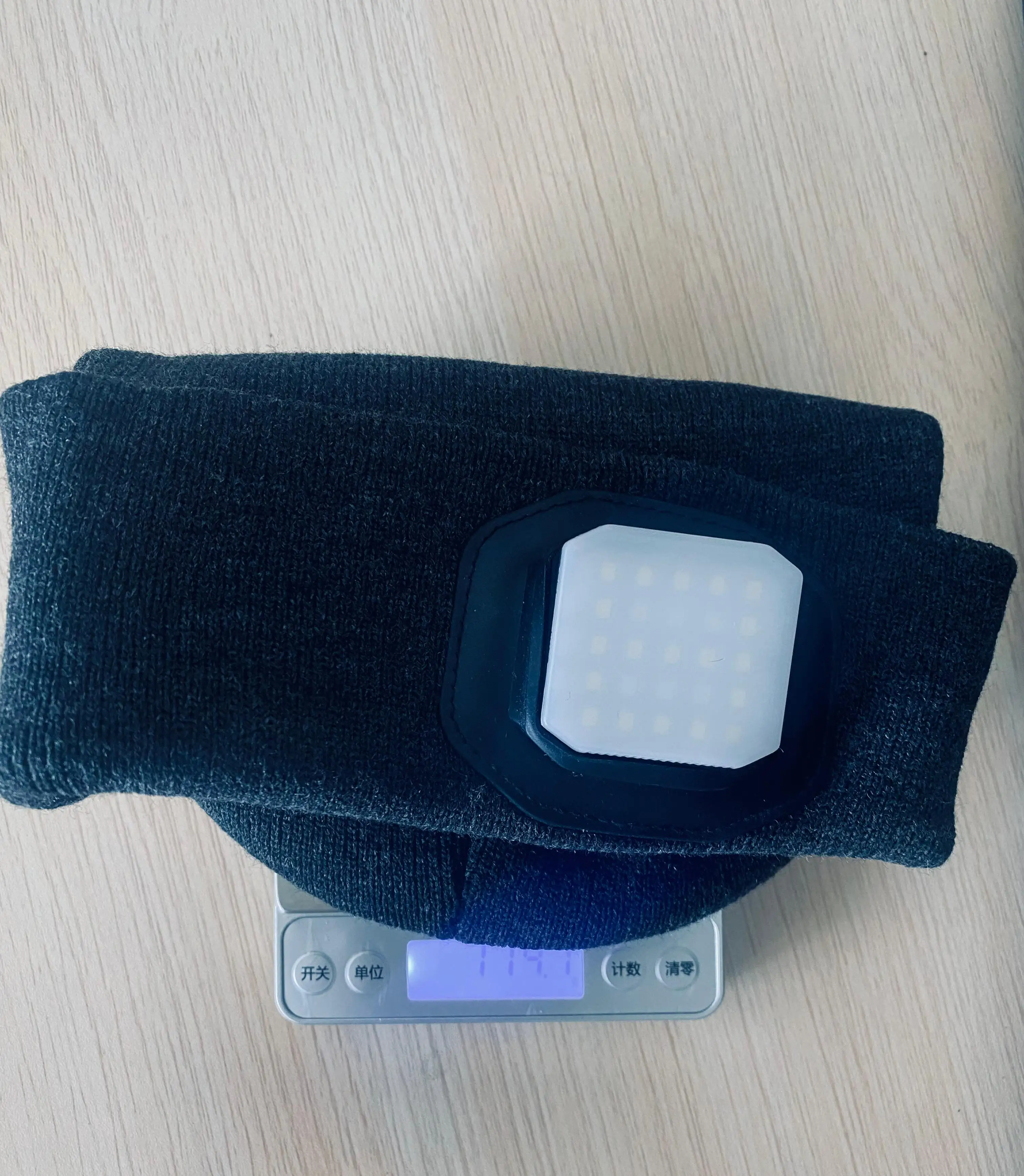 Waterproof Design  Tunnel Construction  Energy Saving Portable Mini LED Headlamp   Unisex Winter Beanie Hat with Light cap lamp