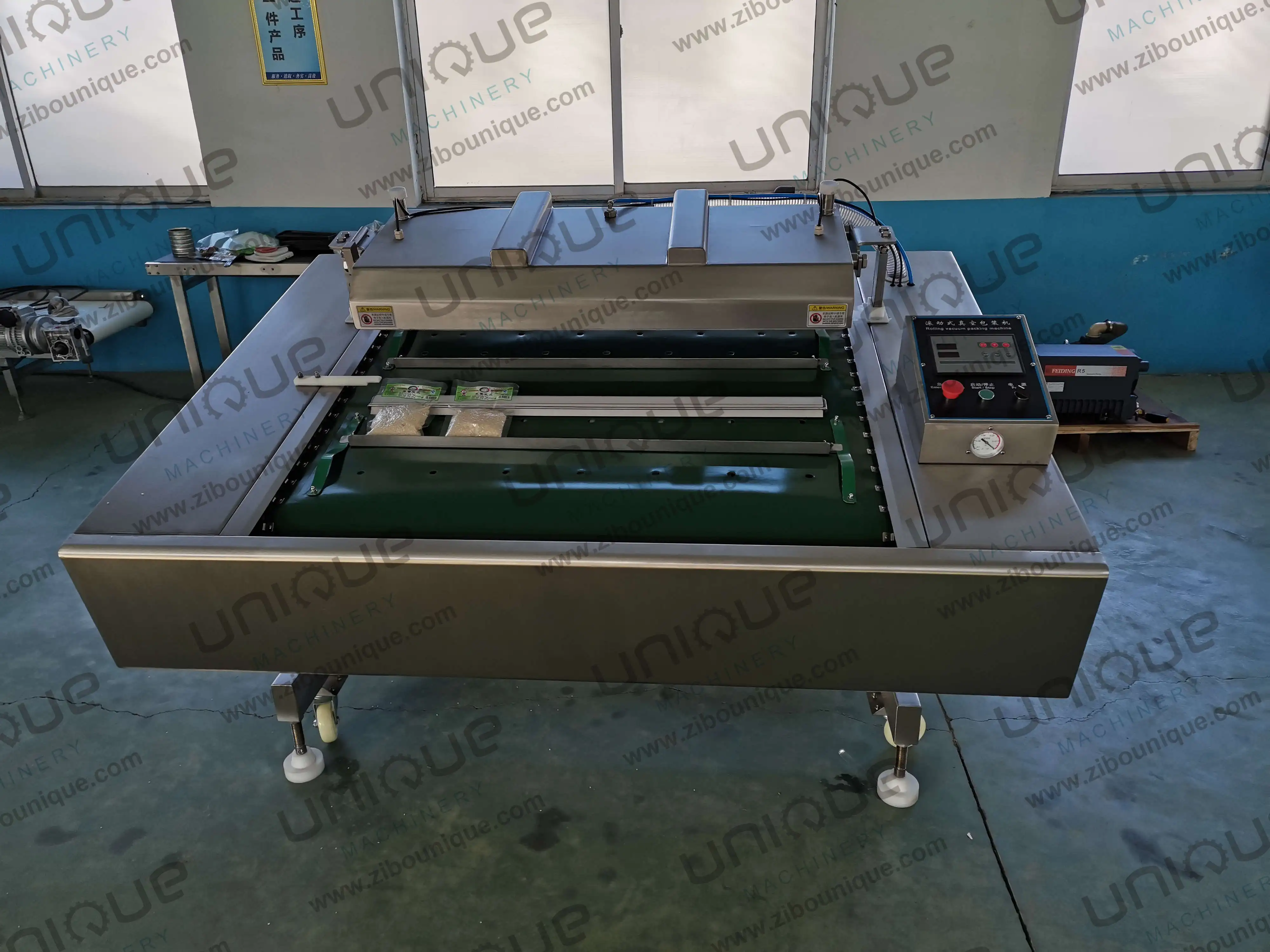 Salad vegetable potato carrot cabbage onion vacuum packing machine