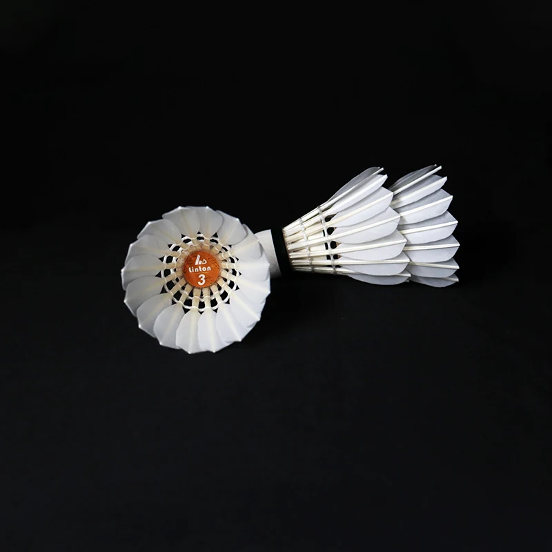 Chinese manufacturer White Duck Feathers Shuttles Badminton Shuttlecock hybrid shuttlecocks tournament