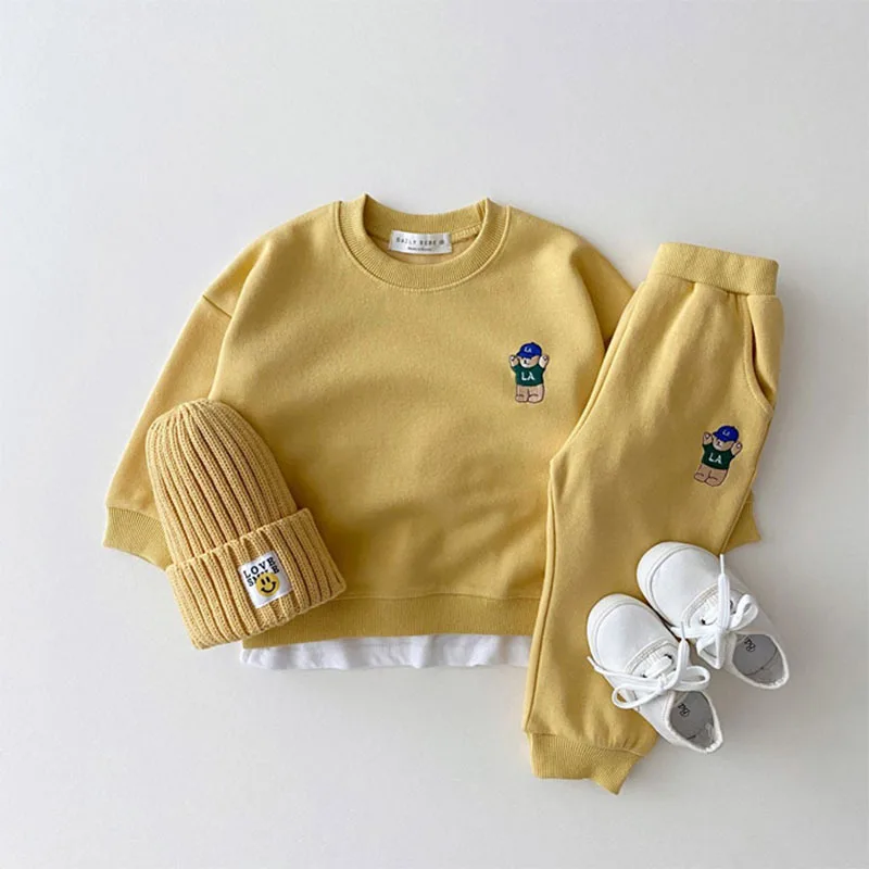 Wholesale Boys And Girls Clothing Sets Long Sleeve Sports Outdoor Wear Tracksuits Boys And Girls Bear Embroidery Kids T