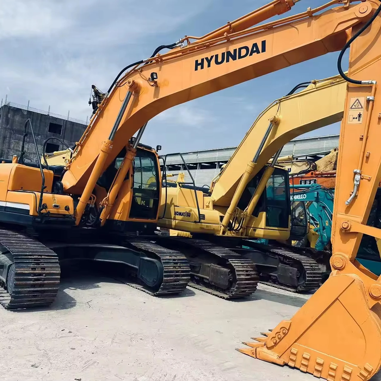 HYUNDAI 220LC-9S 21000$ 2019 3800H