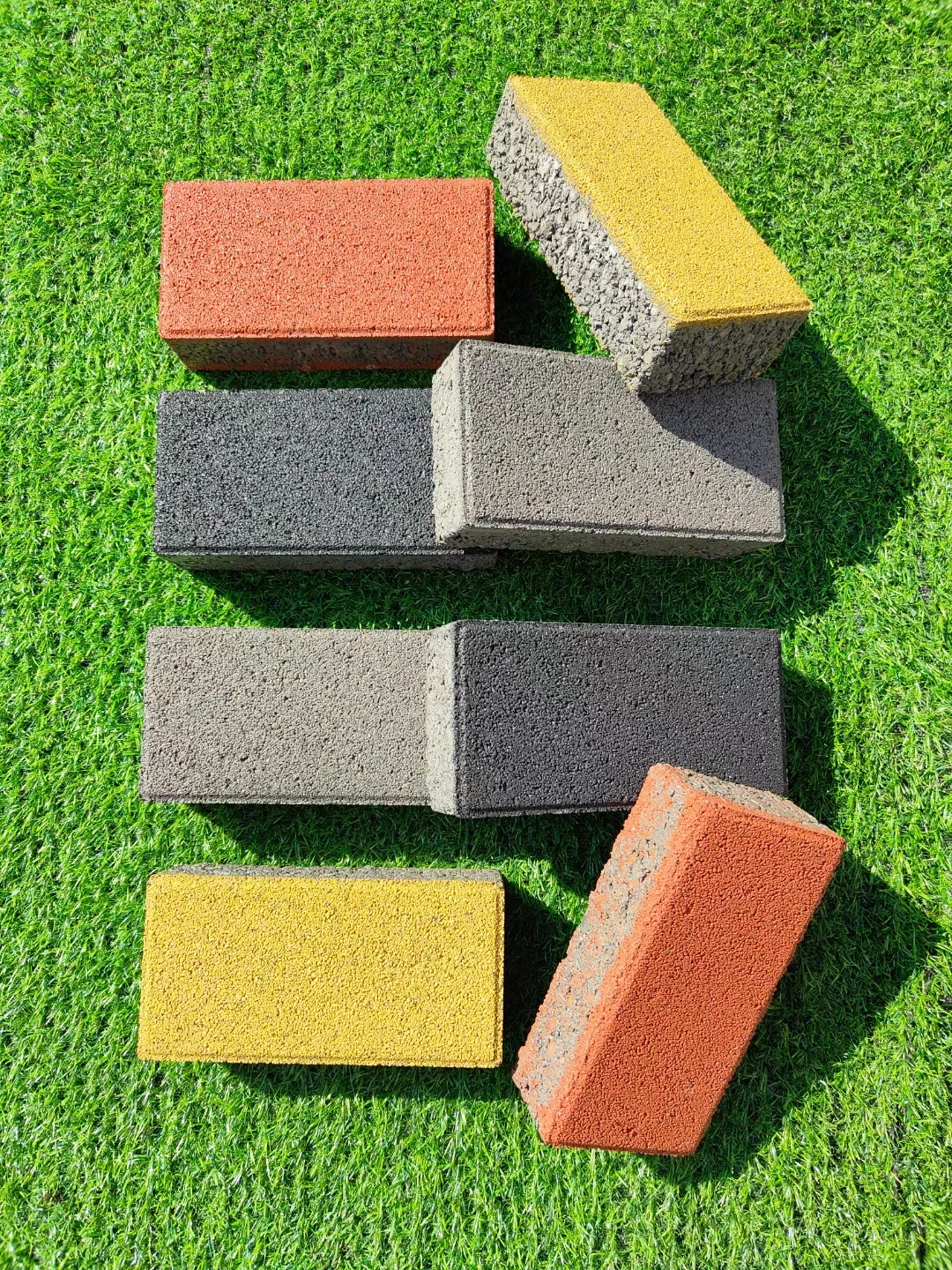 Bricks and Paver Blocks: Rubber Brick Pavers and Faux Brick Pavers for Walkway