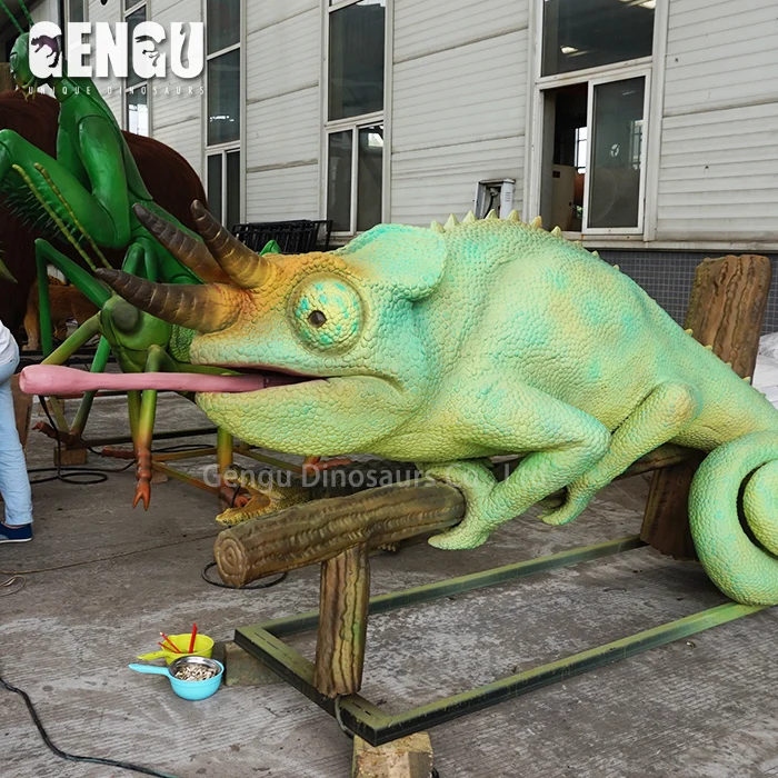 Customized Cartoon Statue Realistic Lizard Chameleon