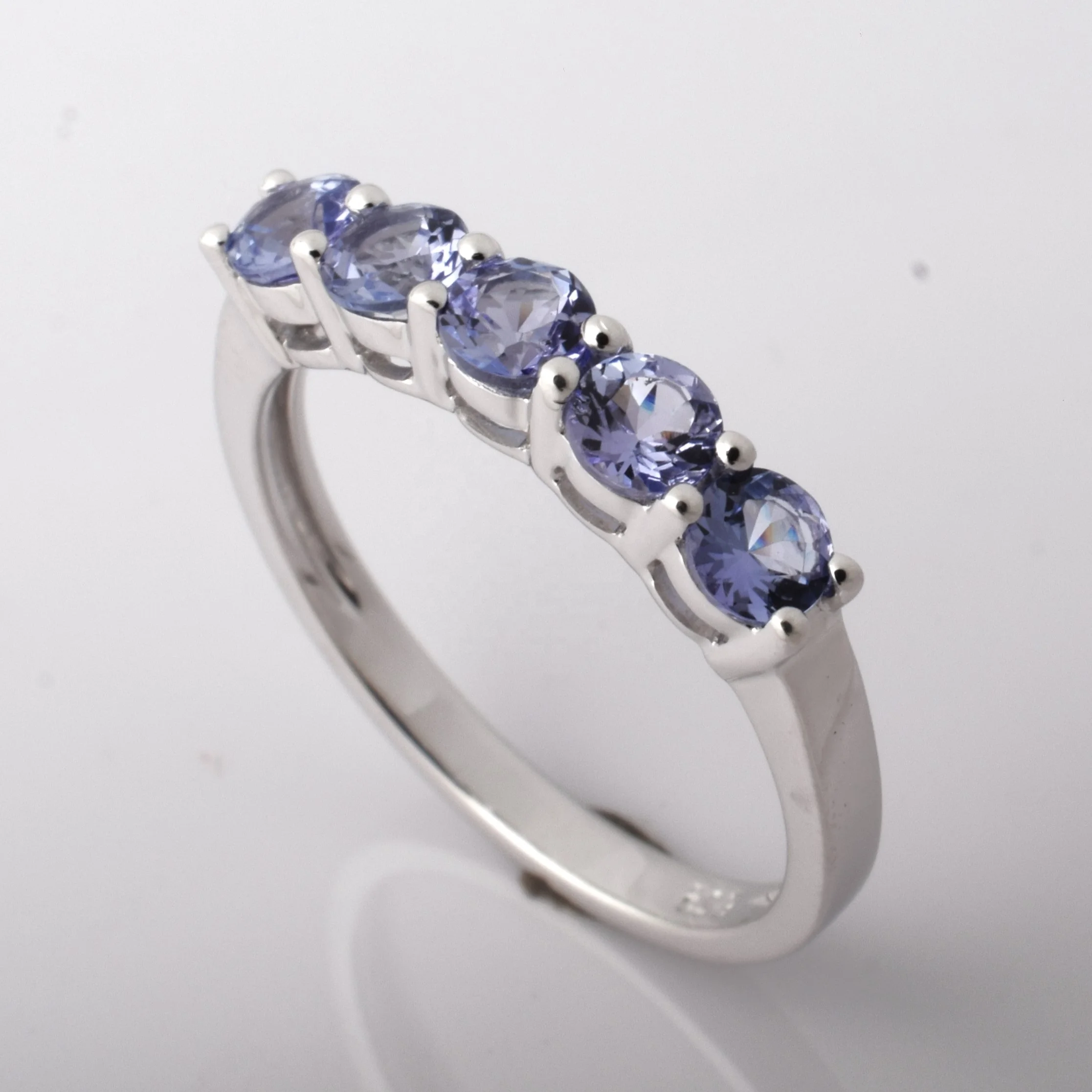 Real Genuine AA Quality Tanzanite Gemstone Design in 925 Silver Ring Latest Jewelry real gemstone jewelry