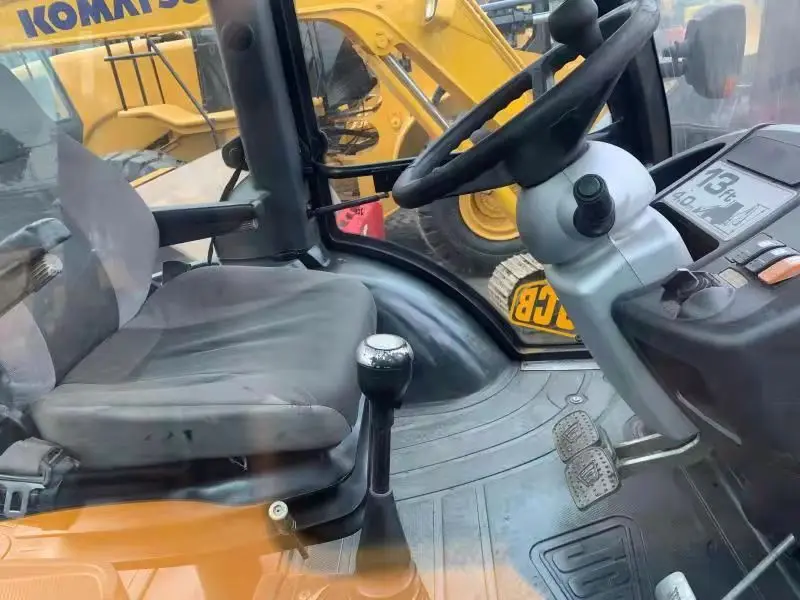 JCB 4CX 06