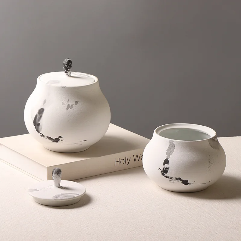 Wholesale Custom ceramic frosted matte white candle jar with lid Ceramic Jars Aura Candle Vessels