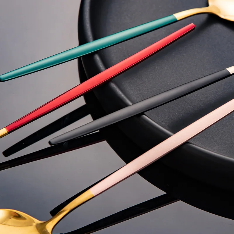 24PCS Classic Design Portuguese Juego De Cubiertos Cutlery Set Stainless Steel Gold Flatware For Wedding