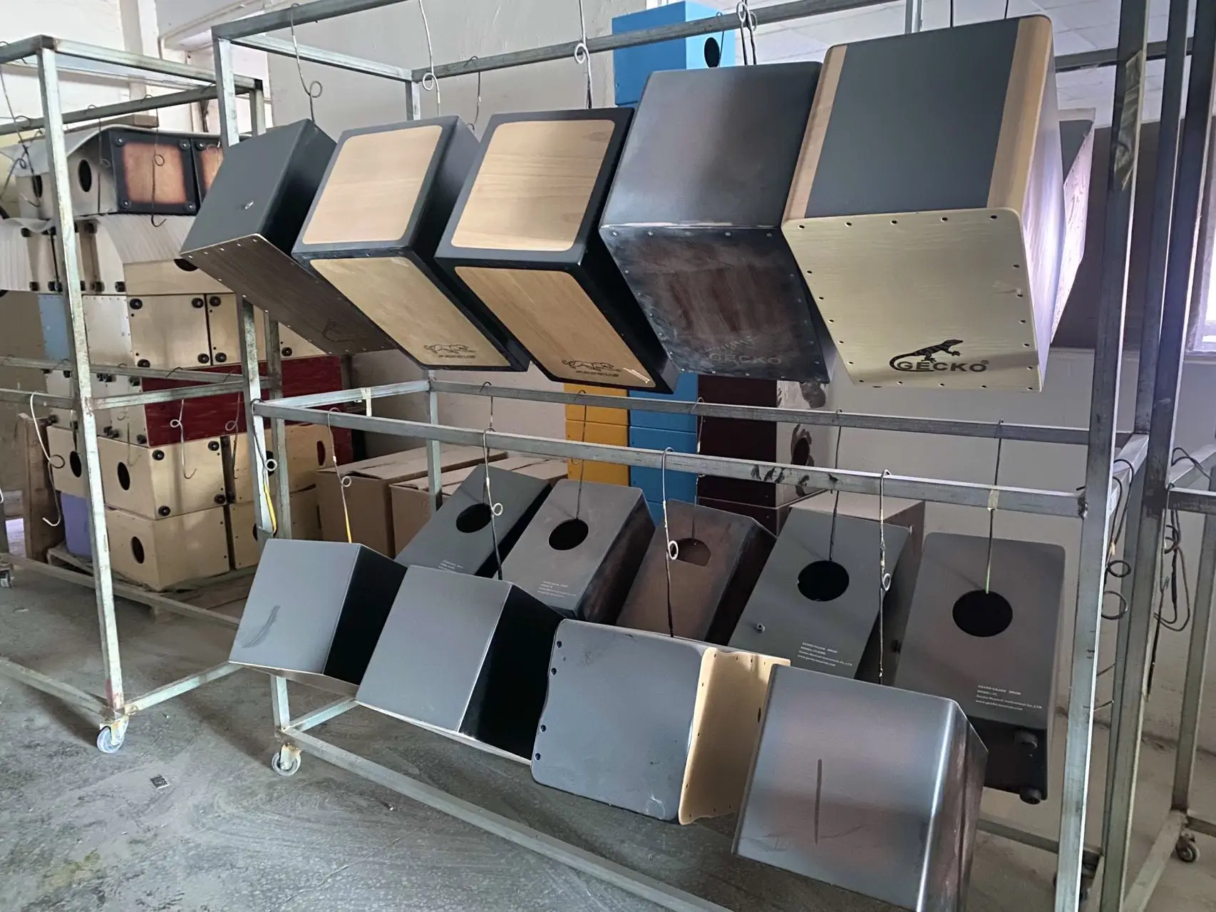 GECKO CL24 Cajon box drum Wholesale price slap box natural Sapele wood steel string cajon drum for entertainment