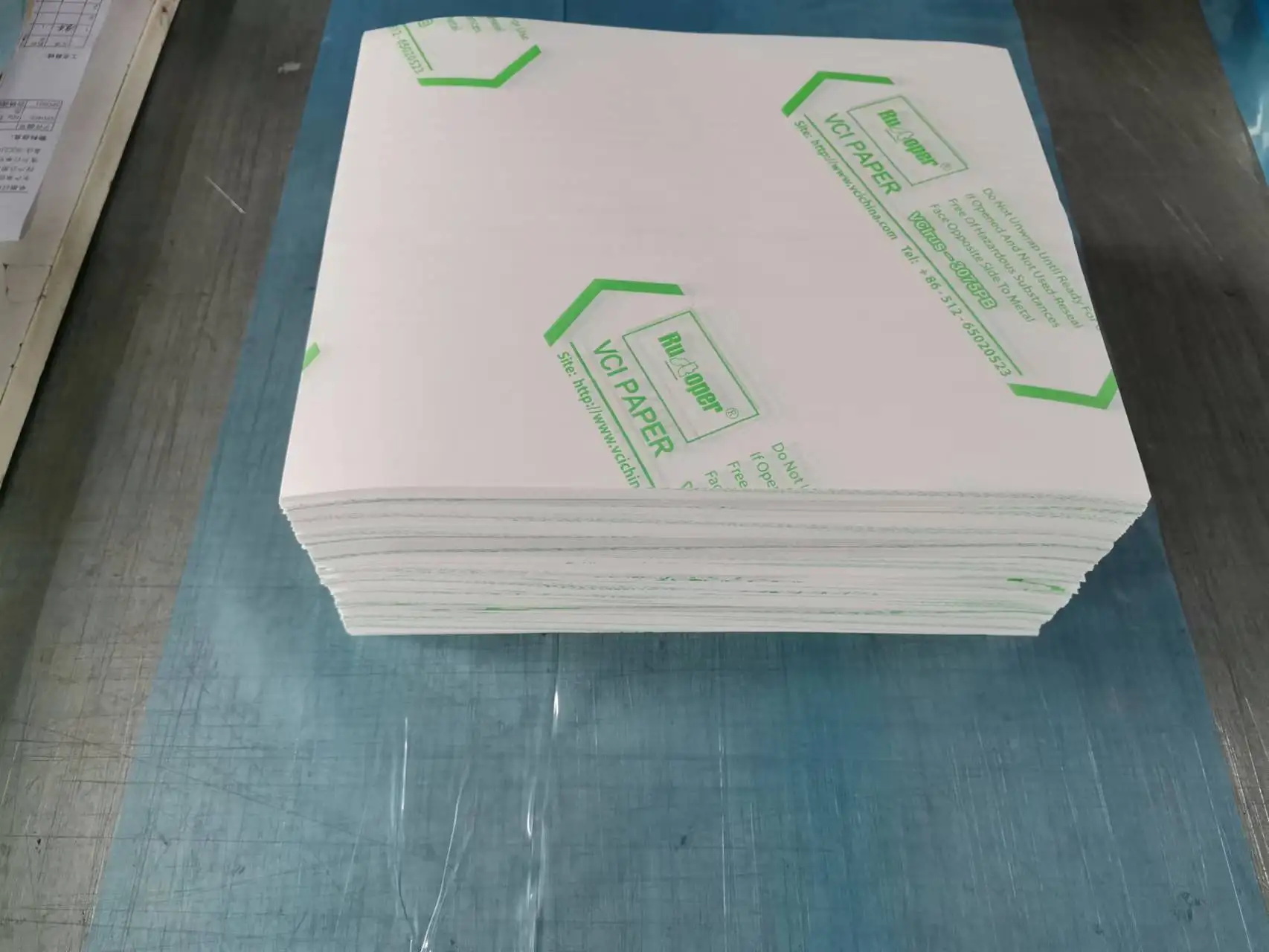White VCI protection Corrosion Prevention Paper for steel