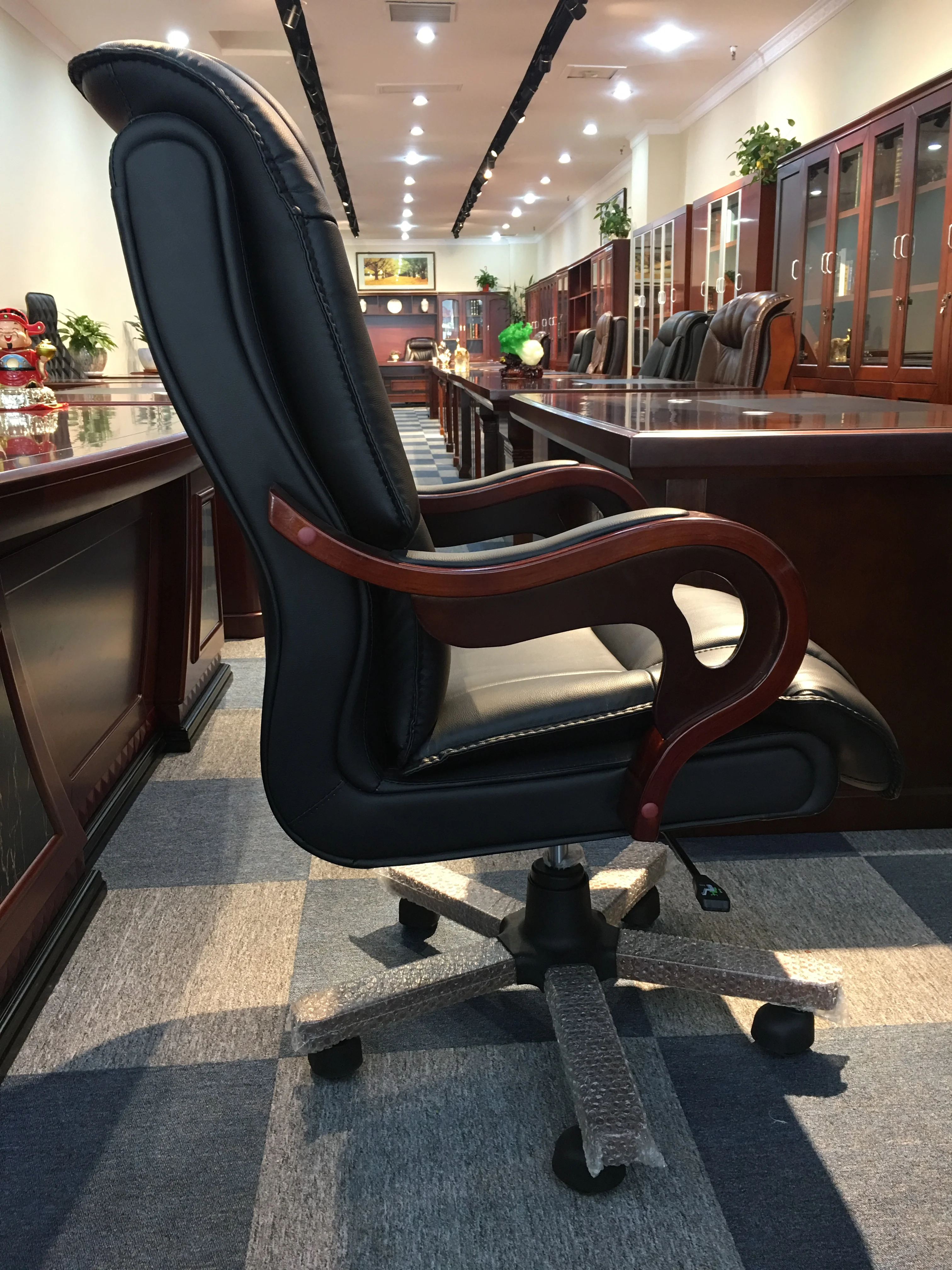Black Office Chair Executive Hot Sale Leather Office Chair For Boss