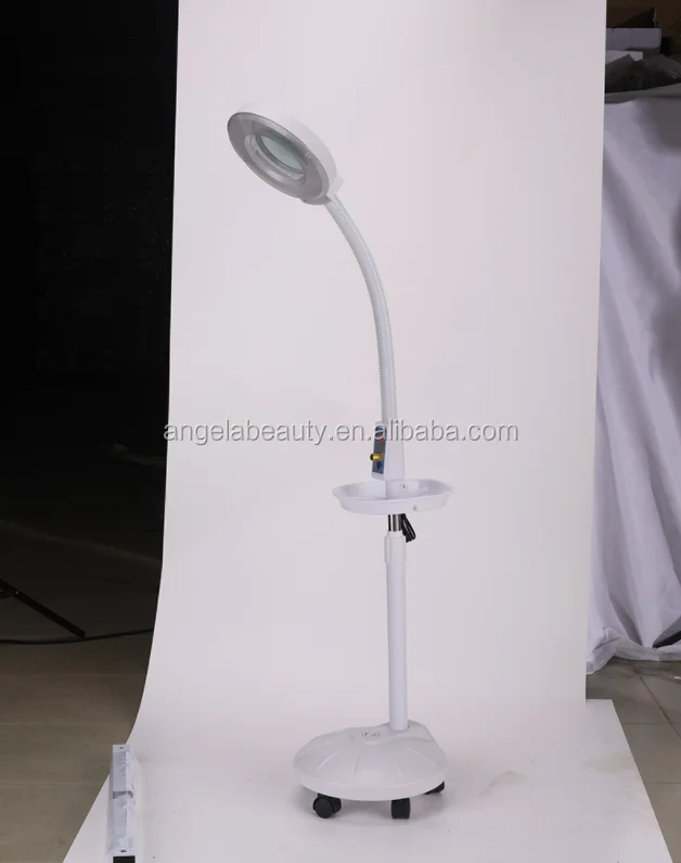 Светодиодная увеличительная лампа A1028 в современном стиле для использования в салоне красоты