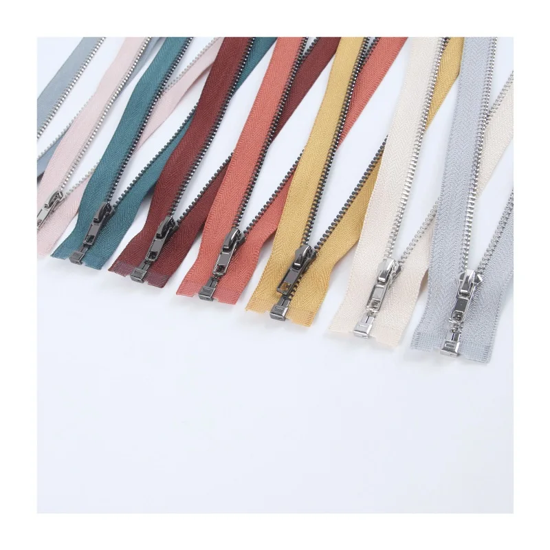 No. 3 high grade platinum bright gun automatic head opening tail coat front middle zipper