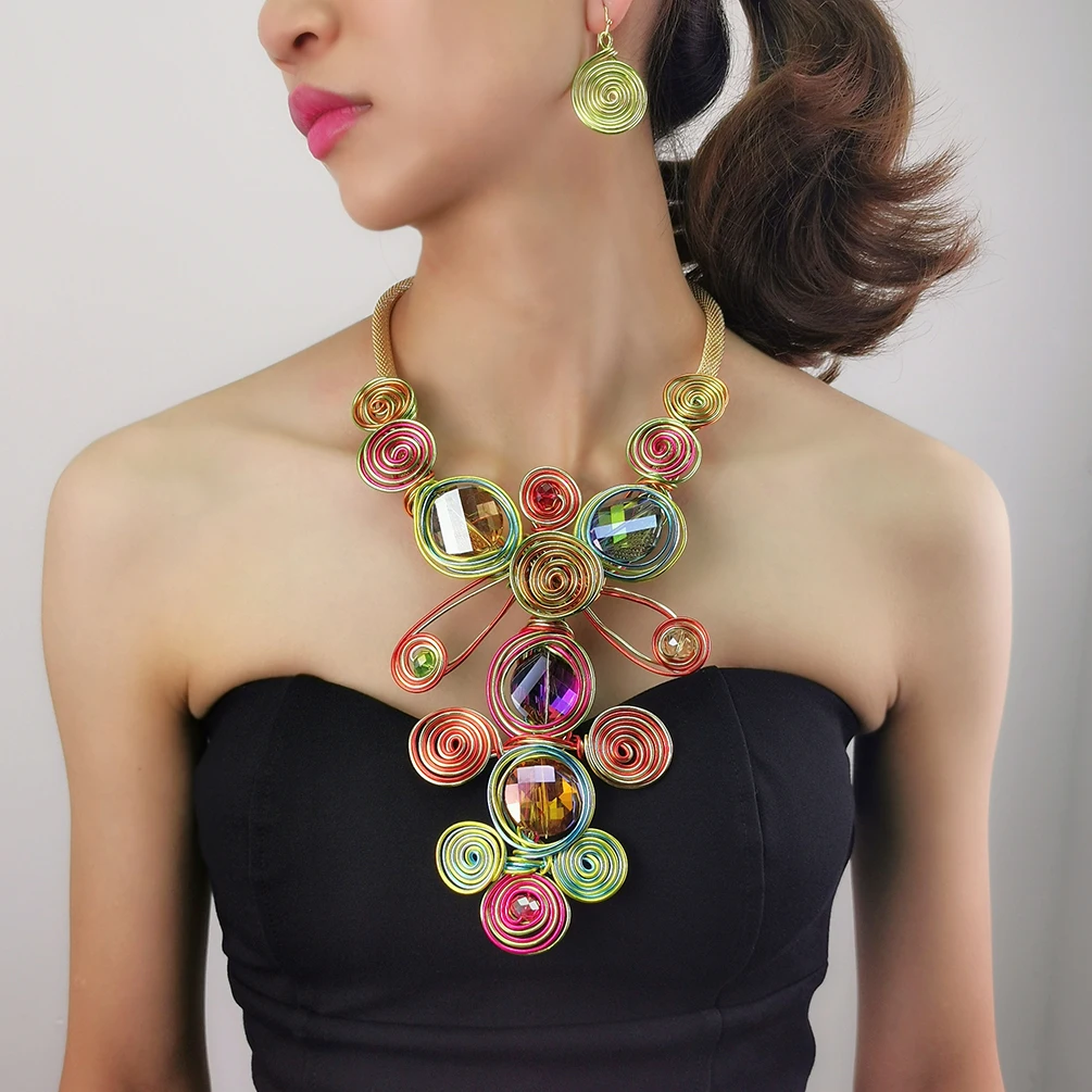 Personality Metal Big Crystal Beads Necklace Spiral Round Earrings Sets Luxury Handmade Multicolor Long Pendants Jewelry Set