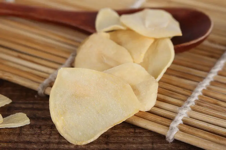 BXH wholesales new crop organic food dried garlic flakes top quality  hot sell garlic freeze dried with low price