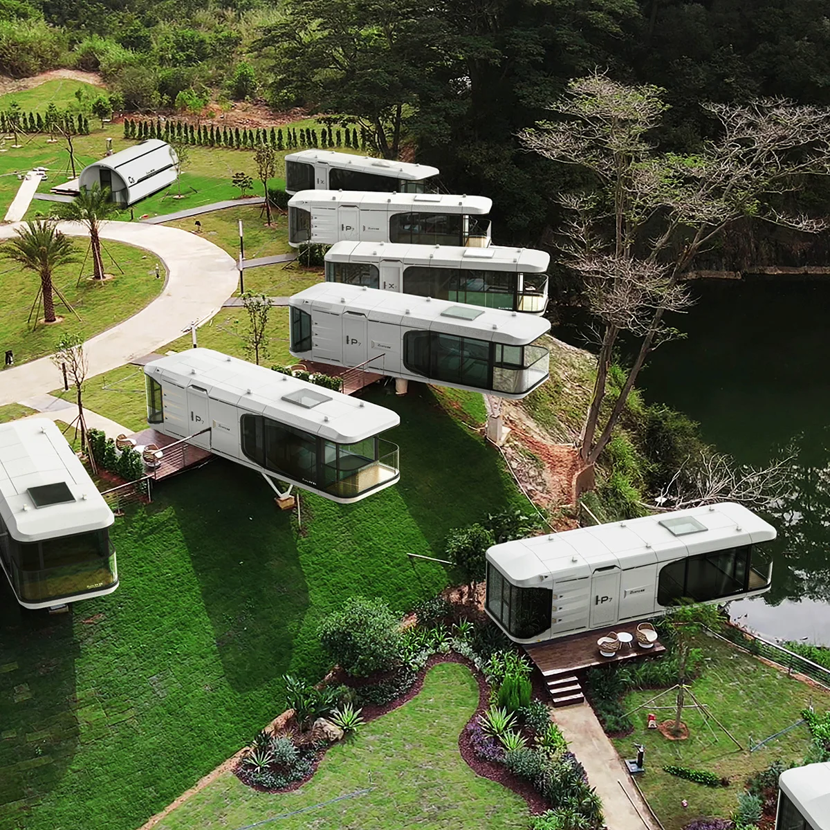 Zcamp C5 Customized Easy Assemble Camping Hotel Resort Modern House Modular Prefab House Capsule Home with Kitchen and Bathroom