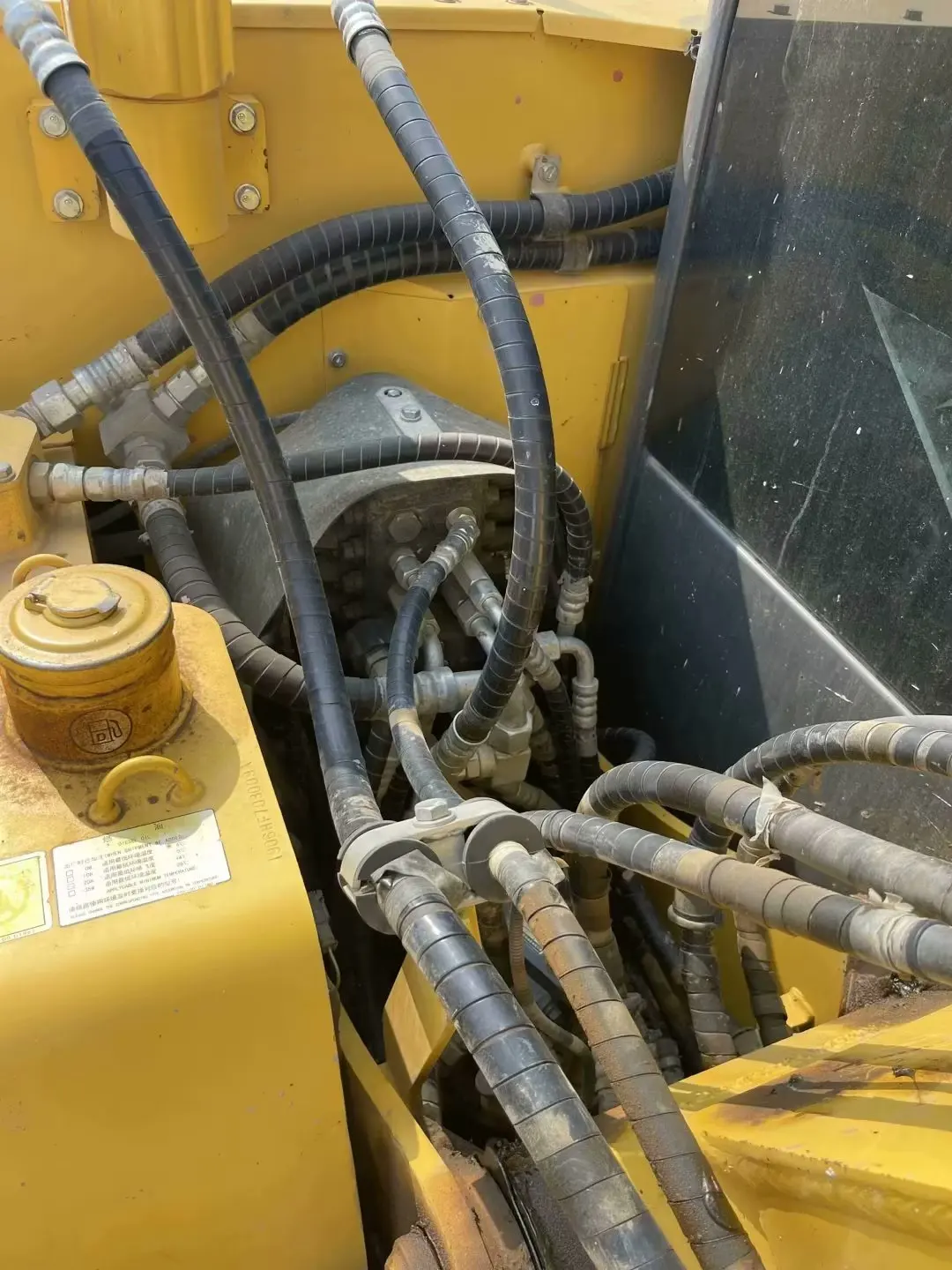 Spot sales 6 tons 7 tons of small agricultural excavator micro farm crawler excavator Digger used excavator of Komatsu PC60