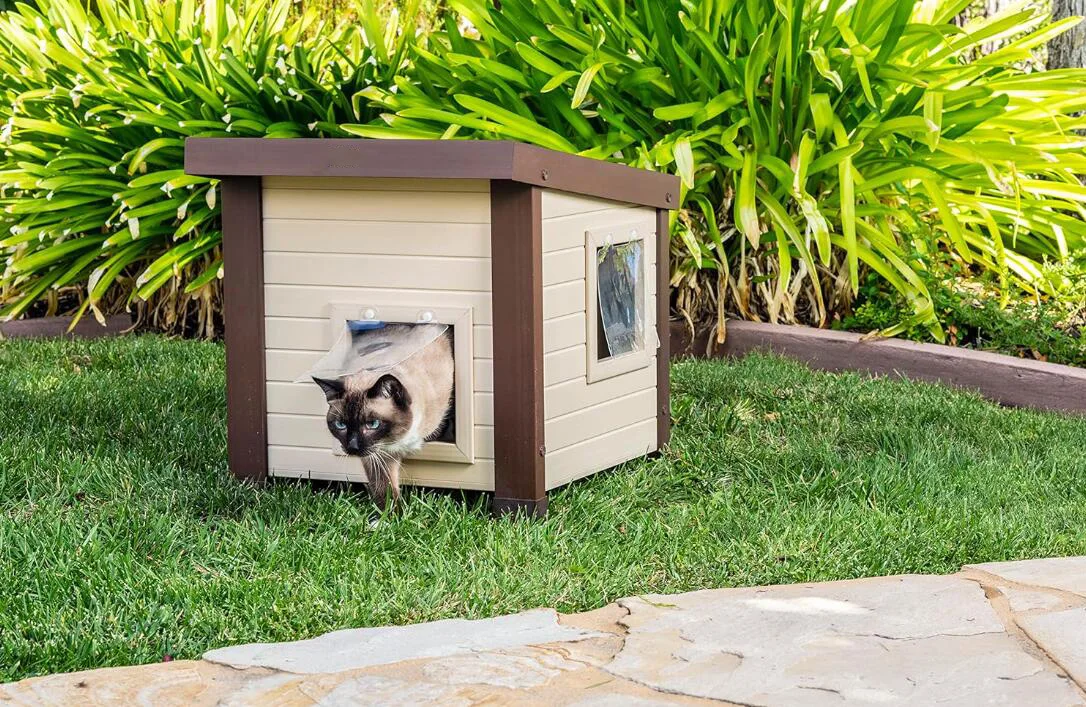 WoodVille Solid Wood Cat House Waterproof Outdoor Solid Wood Custom Cat Cage Wooden