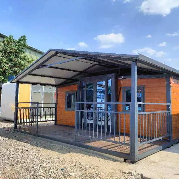 Wholesale Price 20 feet 30 feet 40 Feet Modern Portable Container House Prefab Mobile Homes Luxury Villa Expandable House