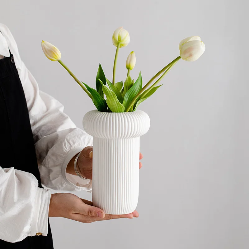 High Quality Home Decoration Nordic Modern Minimalist Decorative Flower Vases White Ceramic Vases For Home decor