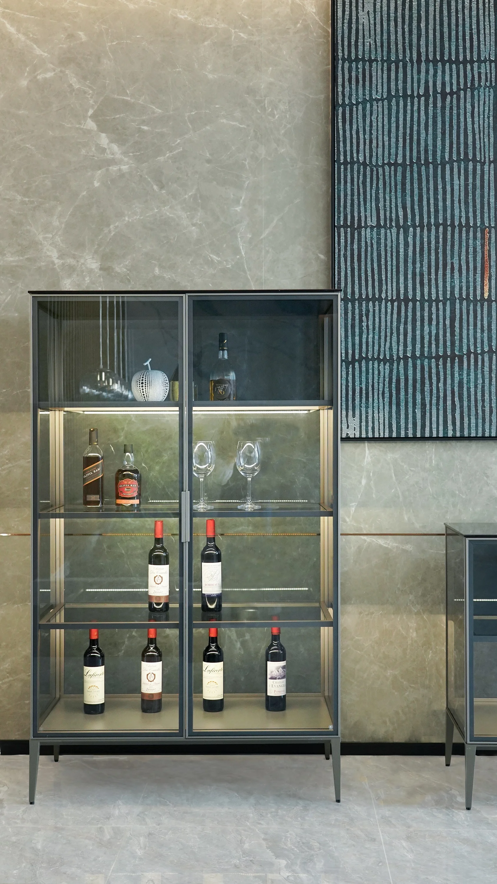 Factory customized luxury aluminum frame glass display cases wine jewelry toys storage Cabinet tempered glass display cabinet