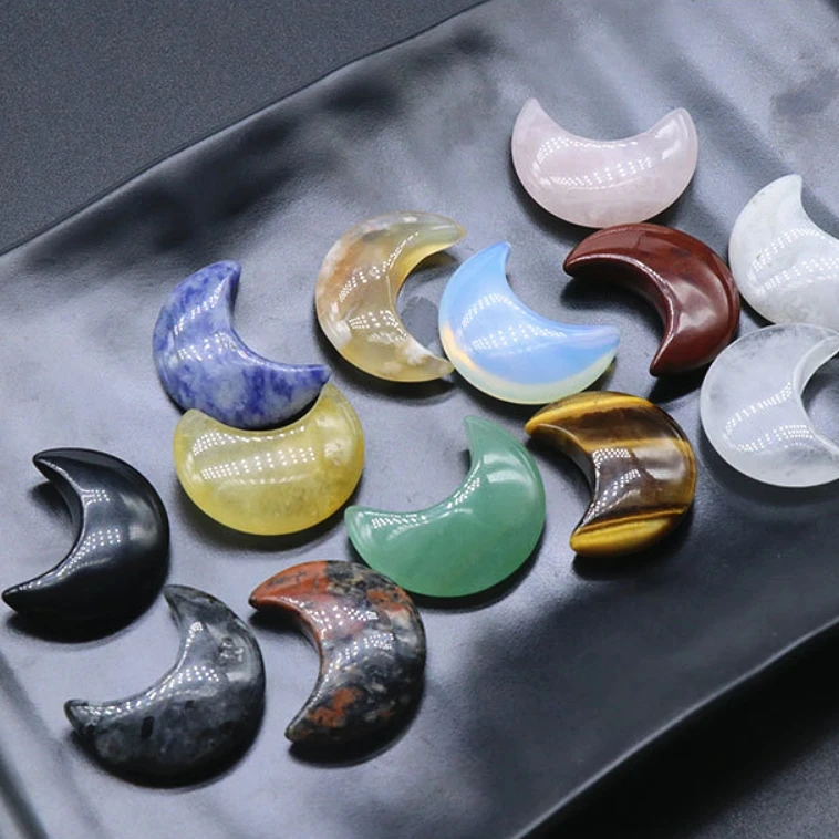 Wholesale Natural 30mm Gemstone stone moon shaped crystal Hand Carved Mini Crystal Moon for sale