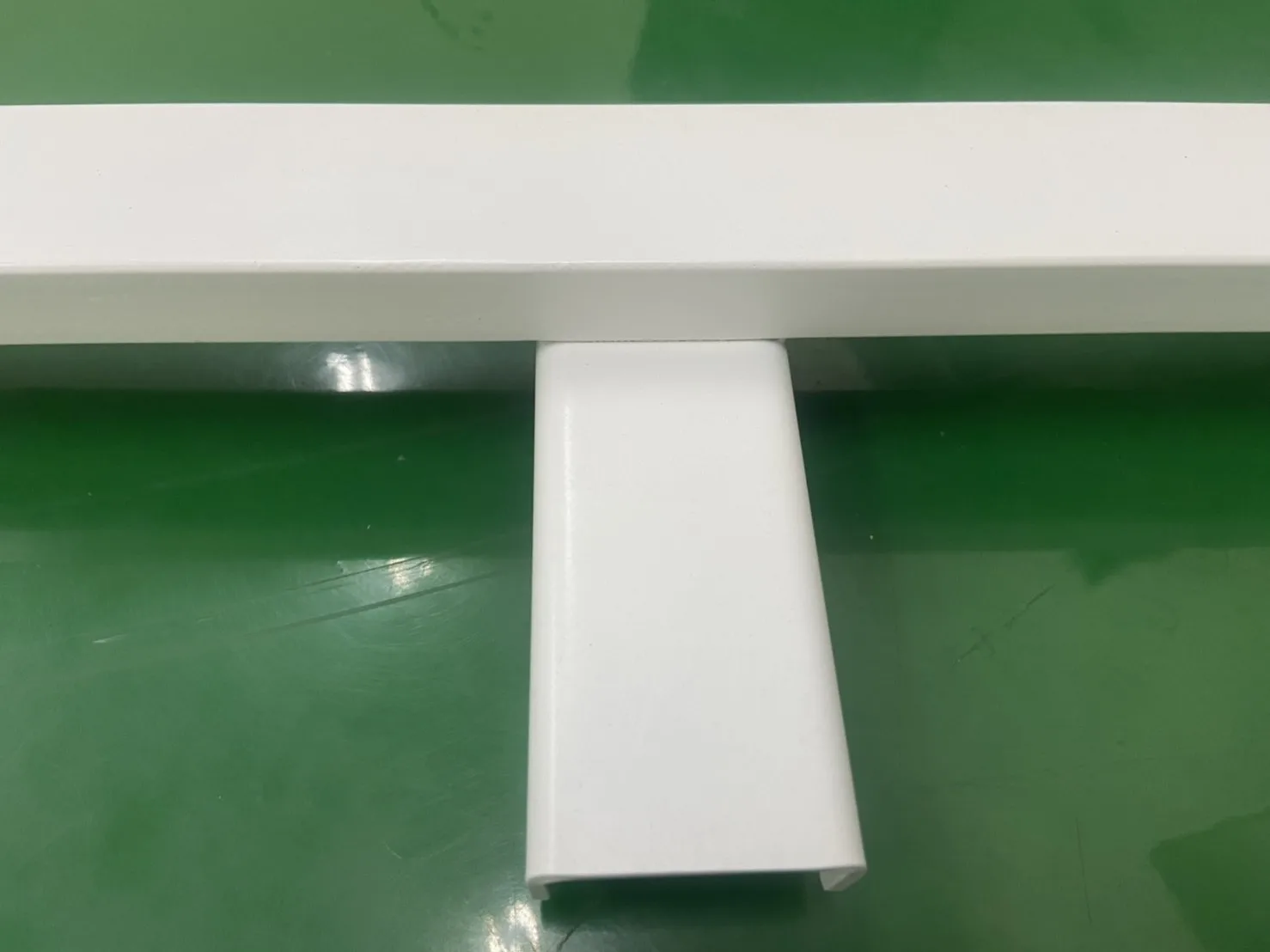 Хромированные Металлические Висячие настенные стеклянные полки для супермаркета, деревянные полки