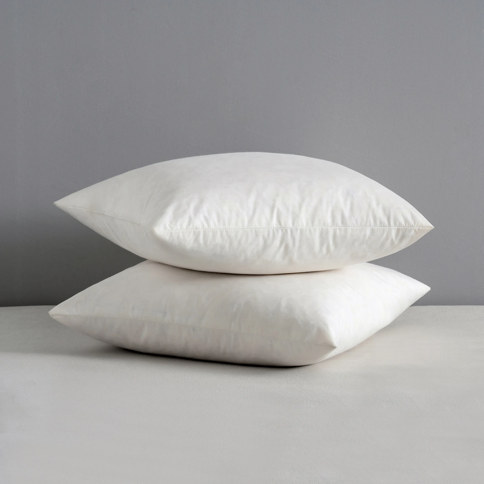 High Quality White Goose Duck Feather Down Pillow Home Decorative Square Throw Pillow Insert for Sofa Bed Car Living Room