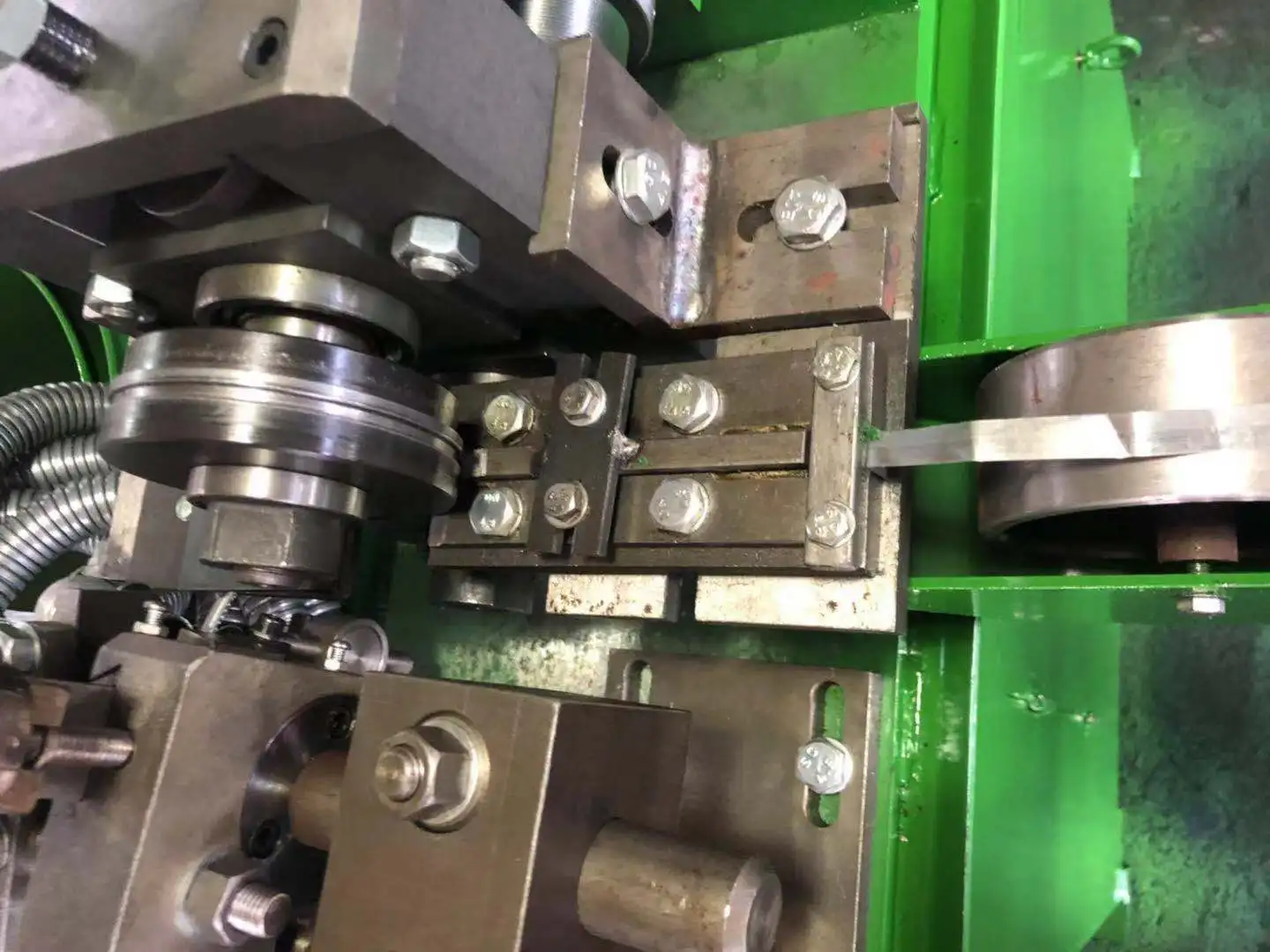 Metal Galvanized Steel Flexible Conduit Forming Machine