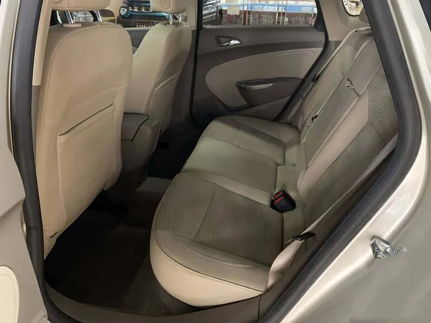 Дешевые подержанные автомобили Седан Buick Hideo 2014 GT